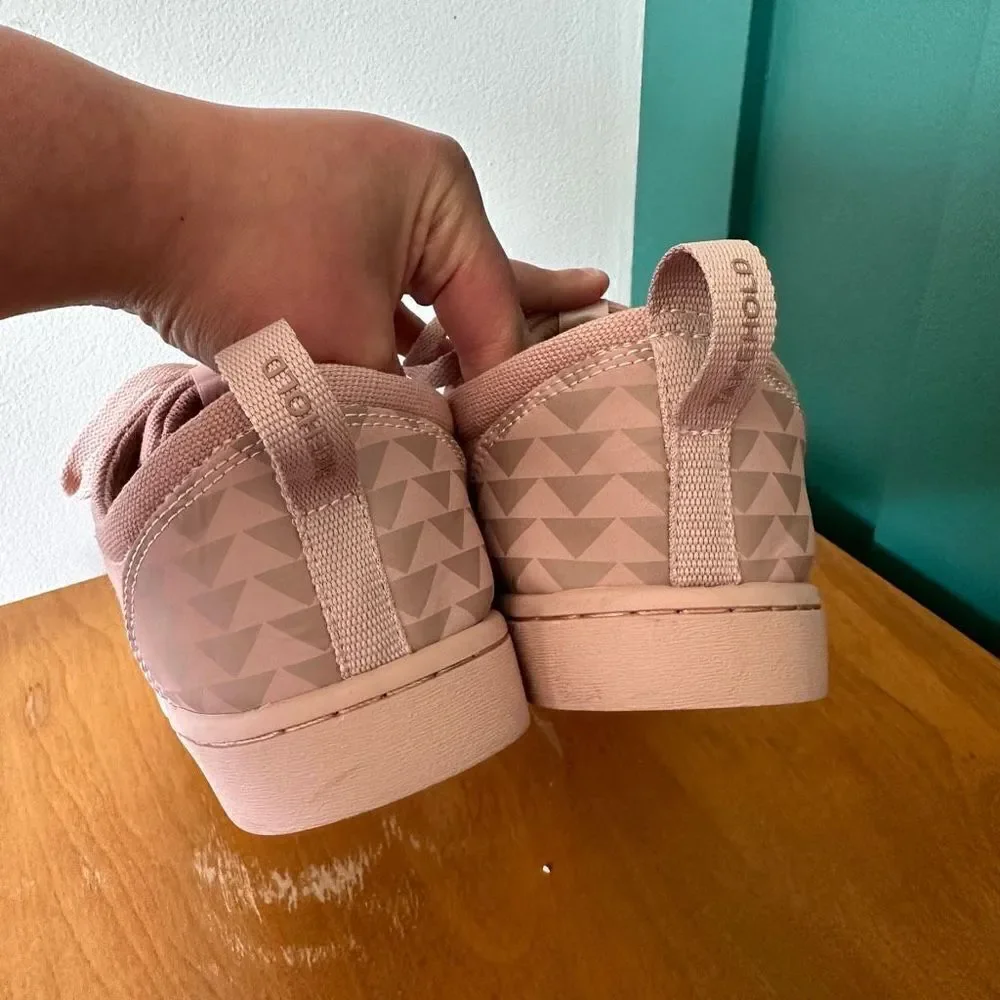 On The Roam x Jason Mamoa Soill Dirty Pink Wino Climbing Shoe